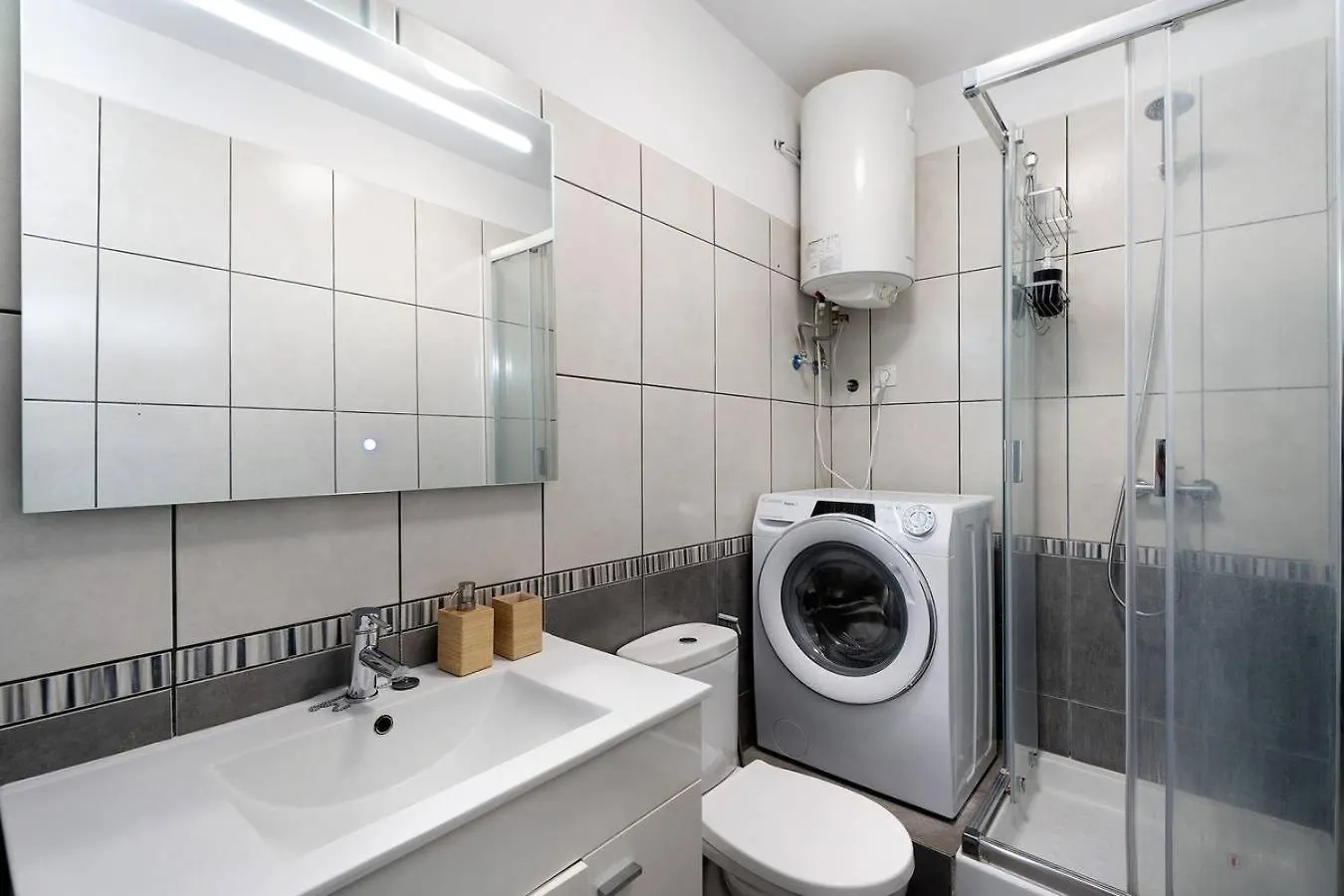 أرونا Casa Lizzy - Appartamento Con Vista Giardino N325