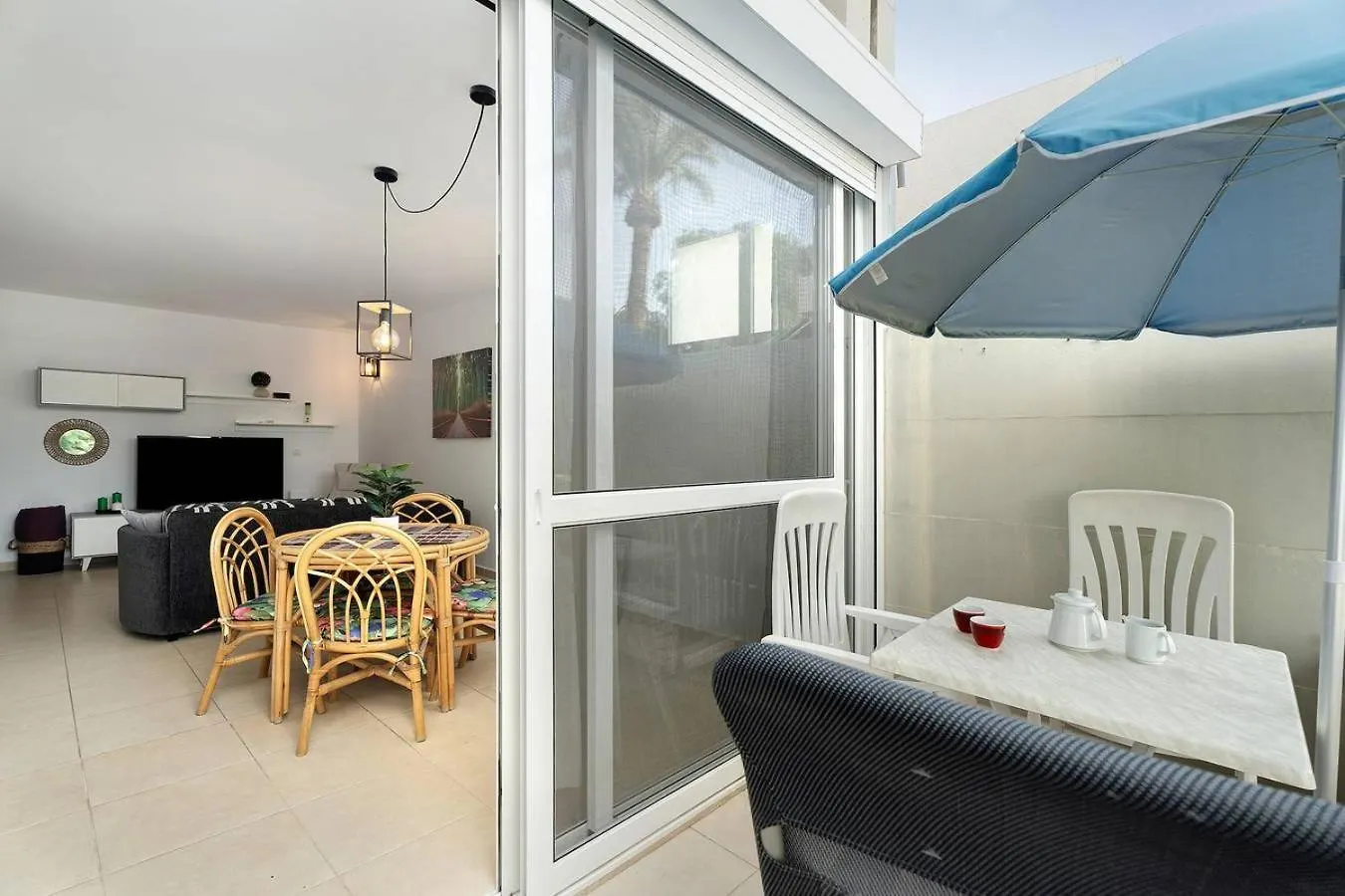 شقة فندقية أرونا Casa Lizzy - Appartamento Con Vista Giardino N325