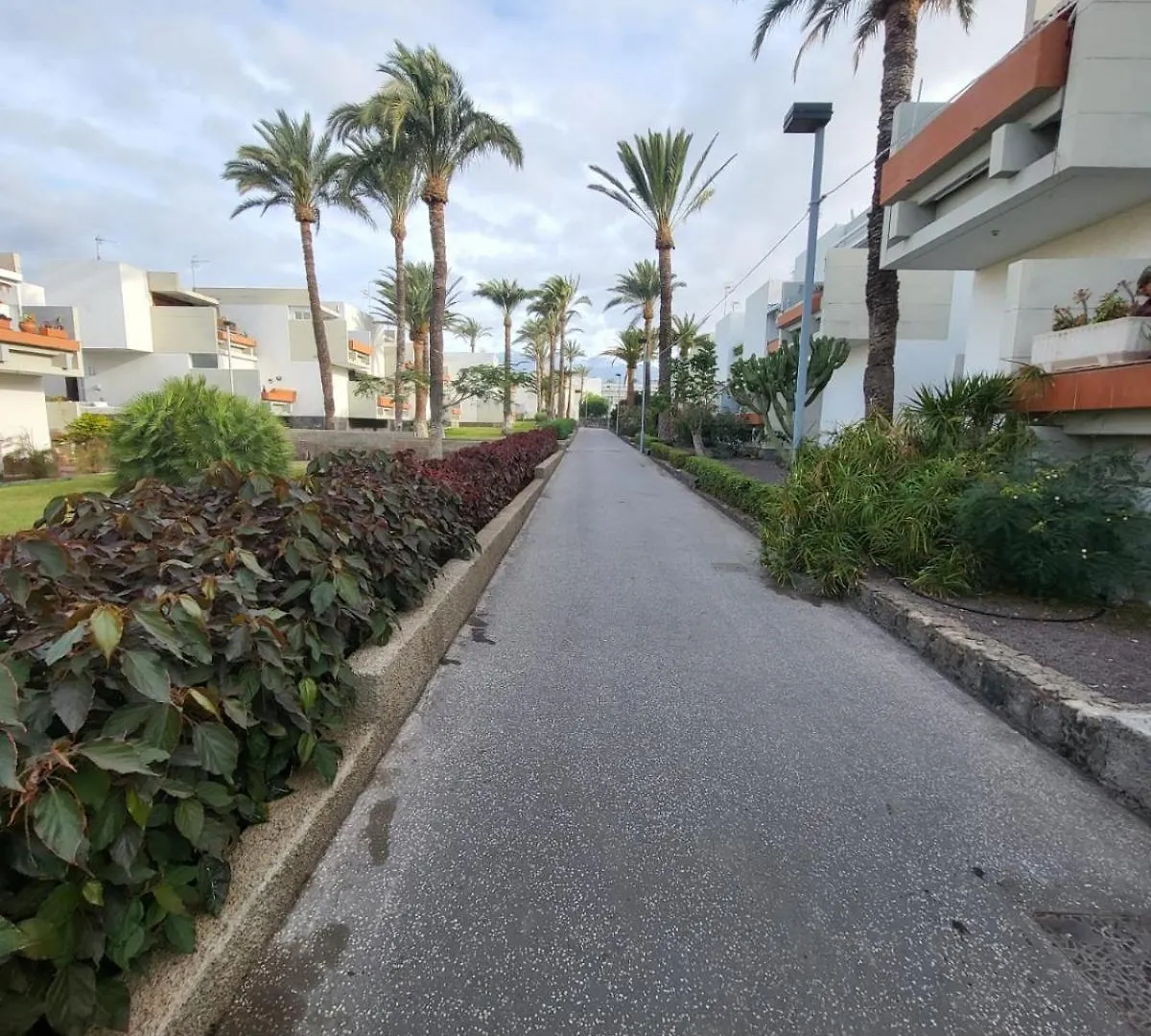 أرونا Casa Lizzy - Appartamento Con Vista Giardino N325
